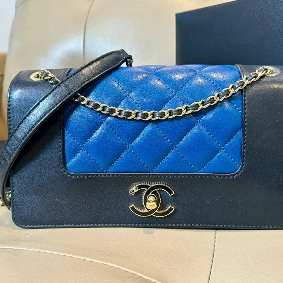 Sold x Full Set🔹CHANEL Mademoiselle quilted small flap bag - Picture 13 of 13